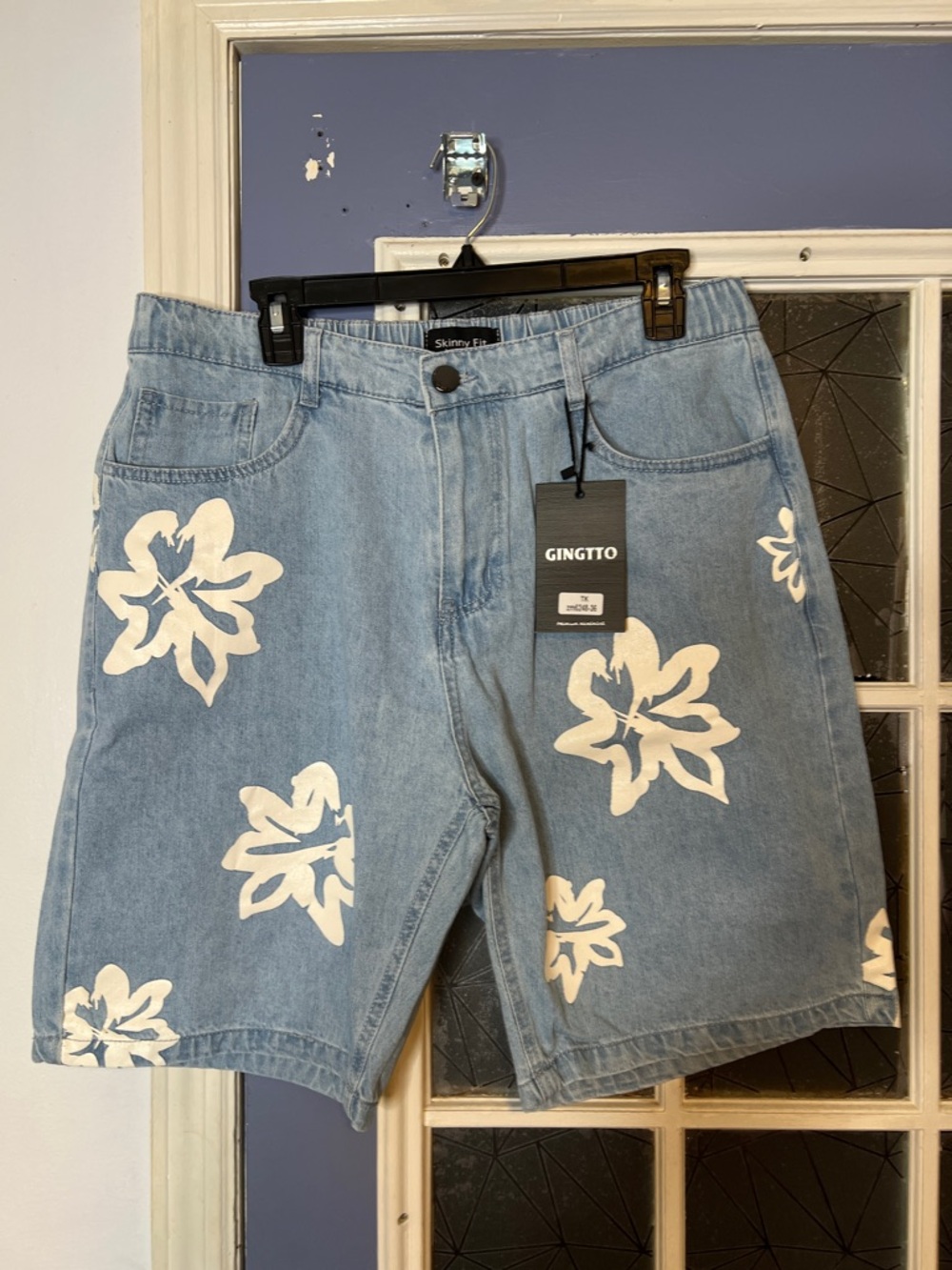 Men’s Light Blue Floral Denim Shorts 36 NWT